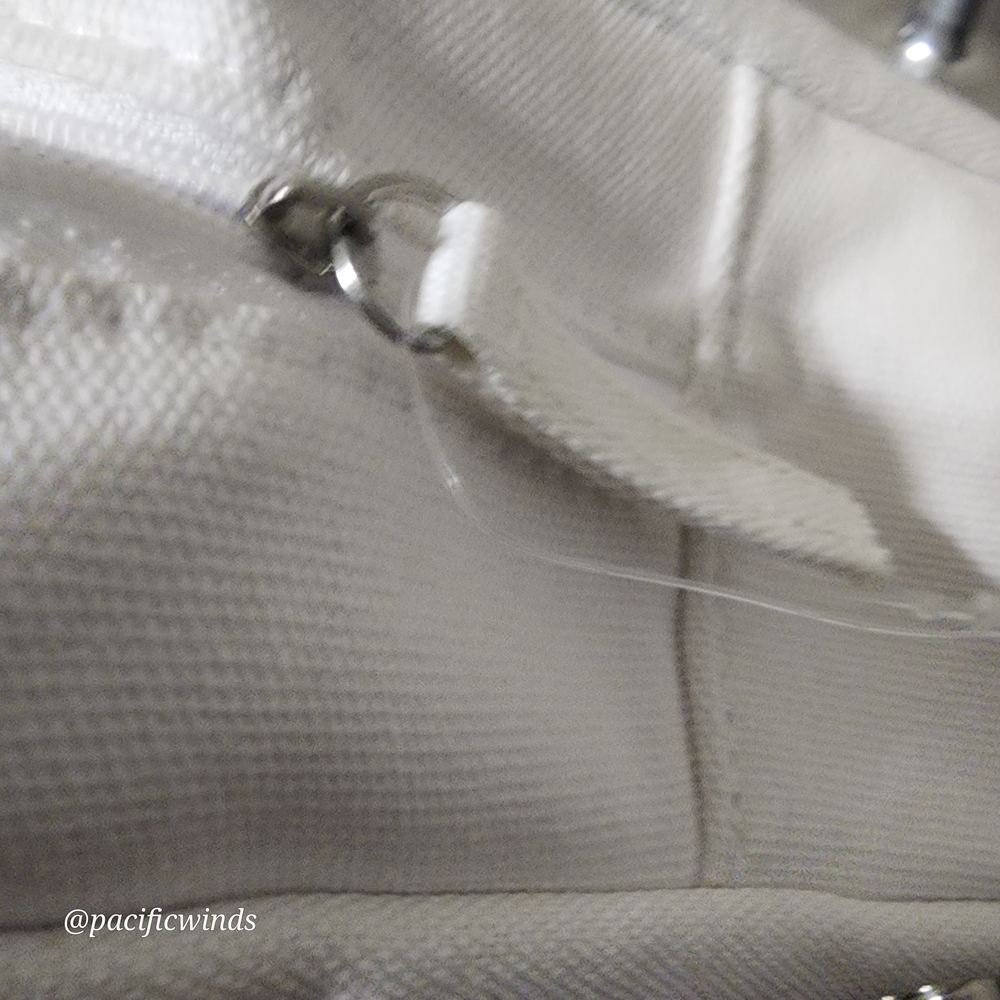 NEW! Philosophy White Toiletry Bag Durable Design - Picture 7 of 7